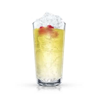 Absolut Raspberri with Lemon-lime Soda in a highball glass with ice and raspberries