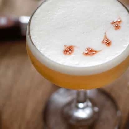 Classic Whiskey Sour with four dashes of