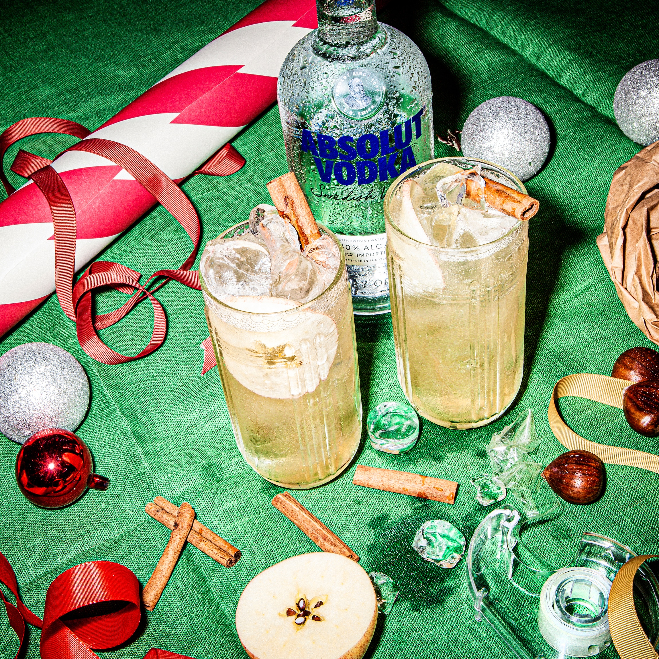 out オレオ様 ミニ クリスマス ドリンクジャーアレンジ♪ Holiday Mule cocktail recipe - Absolut Drinks